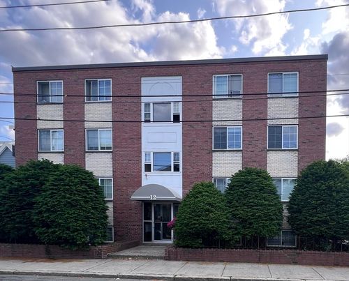 apt-12-12 Woodland St, Everett, MA, 02149-2238 | Card Image