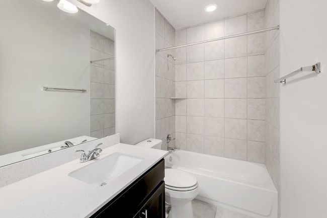 20809 Peacemaker Trl, House other with 3 bedrooms, 2 bathrooms and 4 parking in Lago Vista TX | Image 21