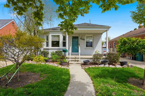 1501 13th St, Wyandotte, MI, 48192-3357 | Card Image