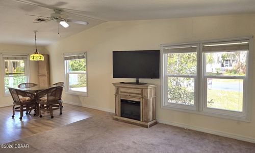522 Starboard Ave, EDGEWATER, FL, 32141-5940 | Card Image