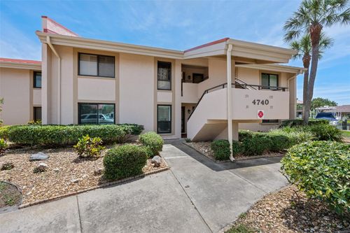 31-4740 Brittany Dr S, ST PETERSBURG, FL, 33715-1667 | Card Image