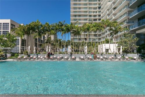 2816-121 Ne 34th St, Miami, FL, 33137-3887 | Card Image