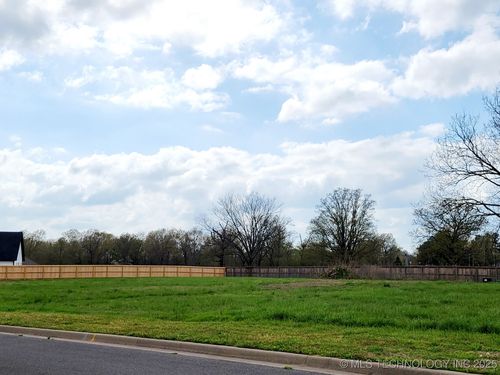 917 Edgewater Blvd, Tahlequah, OK, 74464 | Card Image