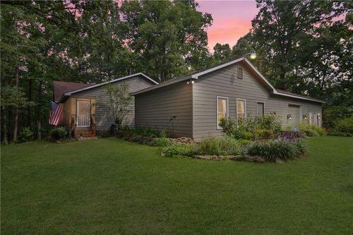 585 Lee Dr, acworth, GA, 30102-7600 | Card Image