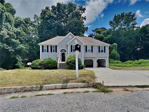 4650 Camelot Dr, Douglasville, GA, 30135-9007 | Card Image