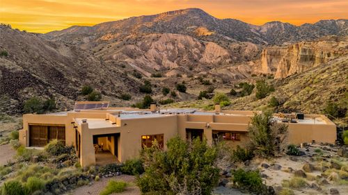 34 Rincon Canada, Abiquiu, NM, 87510 | Card Image