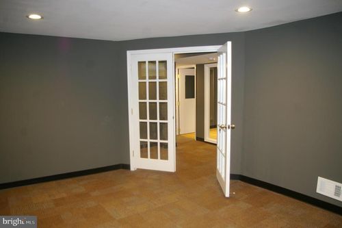 unit-b-9913 Georgia Ave, SILVER SPRING, MD, 20902-5209 | Card Image