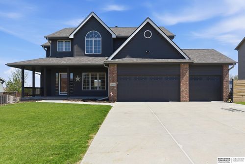 1911 Lakewood Drive, Papillion, NE, 68046 | Card Image
