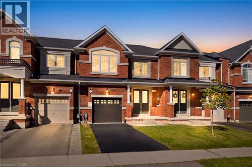7 Heming Trail, Ancaster, ON, L9K0J8 | Card Image