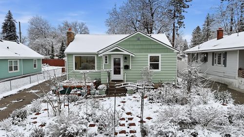 911 E 33rd Ave, Spokane, WA, 99203-3131 | Card Image