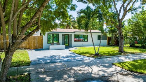 3360 Ne 12th Ter, Pompano Beach, FL, 33064-6207 | Card Image