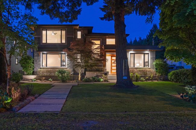 2700 127 Street, House other with 4 bedrooms, 3 bathrooms and 4 parking in Surrey BC | Image 1