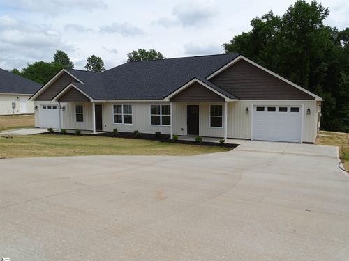 242/246 Brewton Road, spartanburg, SC, 29301 | Card Image