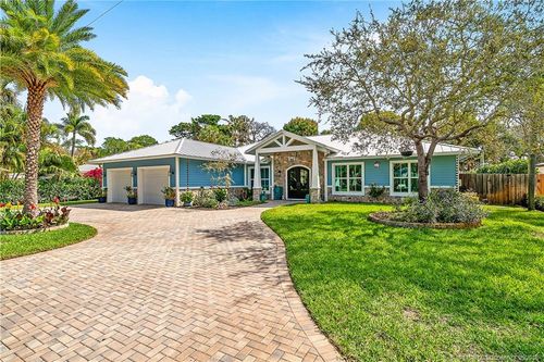 305 Flamingo Ave, Stuart, FL, 34996-2637 | Card Image