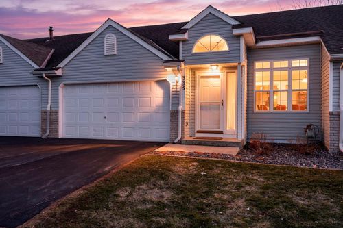 335 Creekside Dr, Buffalo, MN, 55313-8922 | Card Image