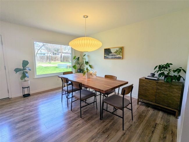 1510 Glencrest Dr, House other with 3 bedrooms, 2 bathrooms and 1 parking in Austin TX | Image 8