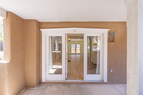 59-663 Bishops Lodge Rd, Santa Fe, NM, 87501-1134 | Card Image
