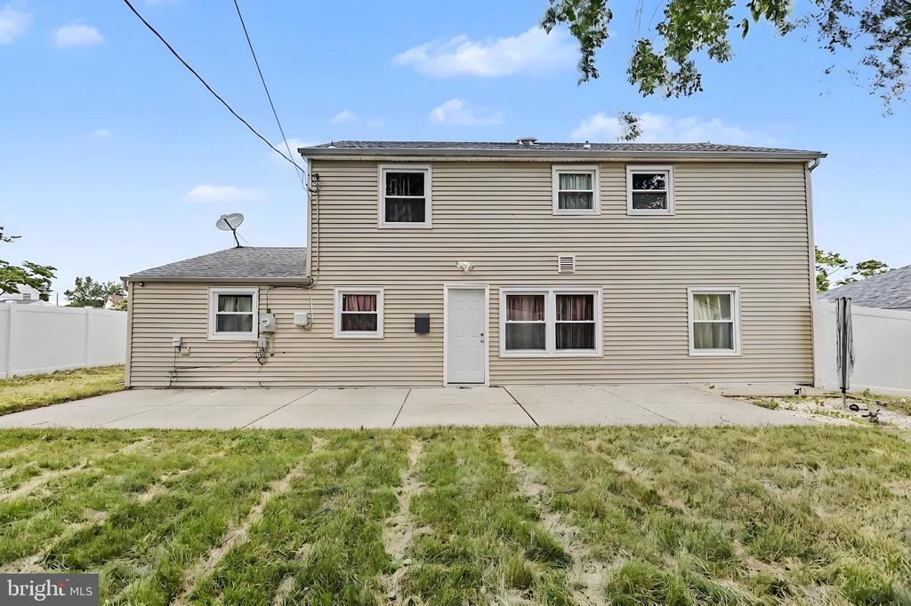 Residential in WILLINGBORO 4