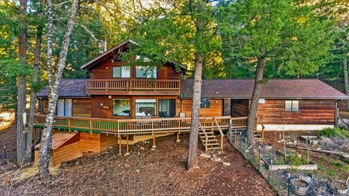 1801 Davis Creek Rd, Selma, OR, 97538-9618 | Card Image