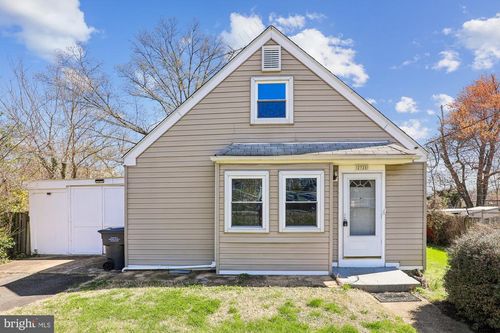 2328 Fort Dr, ALEXANDRIA, VA, 22303-2002 | Card Image