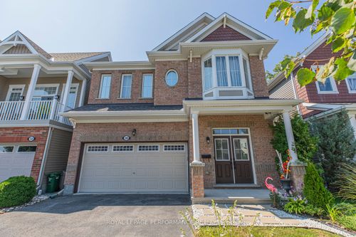 30 Summitview Dr, Kanata, ON, K2M2V9 | Card Image