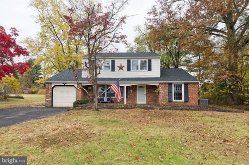 35 Buckwalter Rd, AUDUBON, PA, 19403-1971 | Card Image