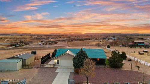 25860 N Cabernet Ln, Paulden, AZ, 86334-3365 | Card Image
