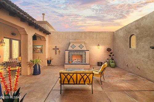 655 W Placita Quieta, Green Valley, AZ, 85622-8348 | Card Image