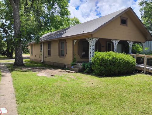 624 W Morton St, Denison, TX, 75020-2214 | Card Image