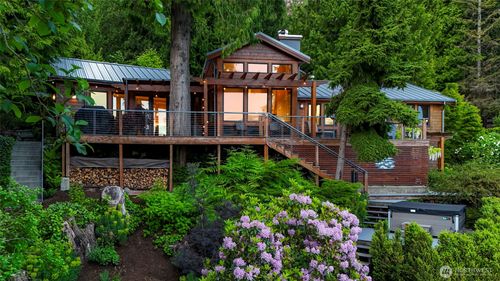 891 E Lake Samish Dr, Bellingham, WA, 98229-9317 | Card Image