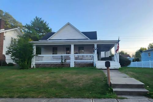 207 E Montford Ave, Ada, OH, 45810-1145 | Card Image