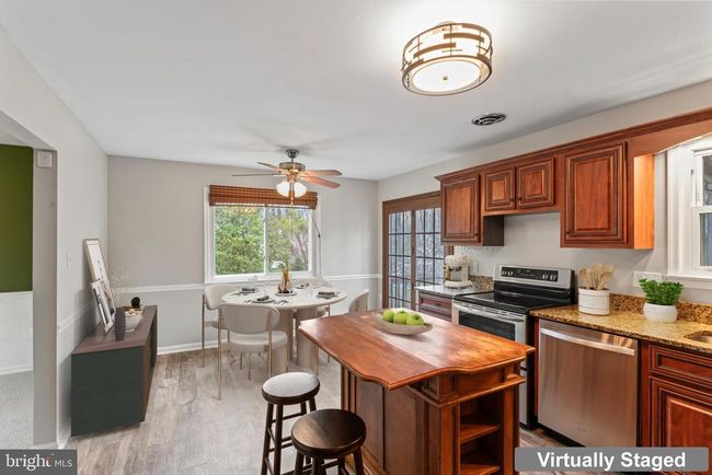 9355 Birchwood Ct, House other with 4 bedrooms, 3 bathrooms and null parking in MANASSAS VA | Image 13
