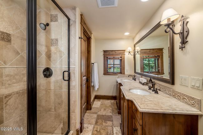 922 June Creek Rd, Home with 3 bedrooms, 4 bathrooms and null parking in Edwards CO | Image 25