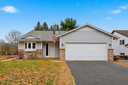 7999 76th St S, Cottage Grove, MN, 55016-1986 | Card Image