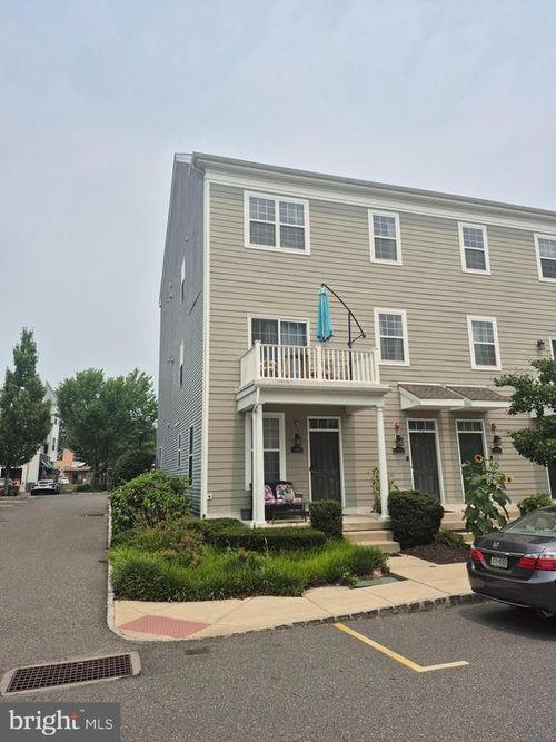 104 Konefal St, BENSALEM, PA, 19020-8710 | Card Image