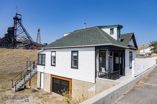 527 Edison St, Butte, MT, 59701-8834 | Card Image