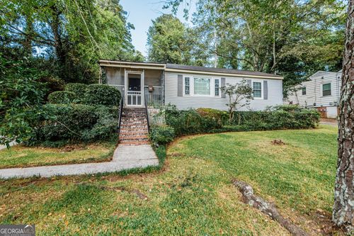 1715 Foster Pl, Macon, GA, 31211-1532 | Card Image