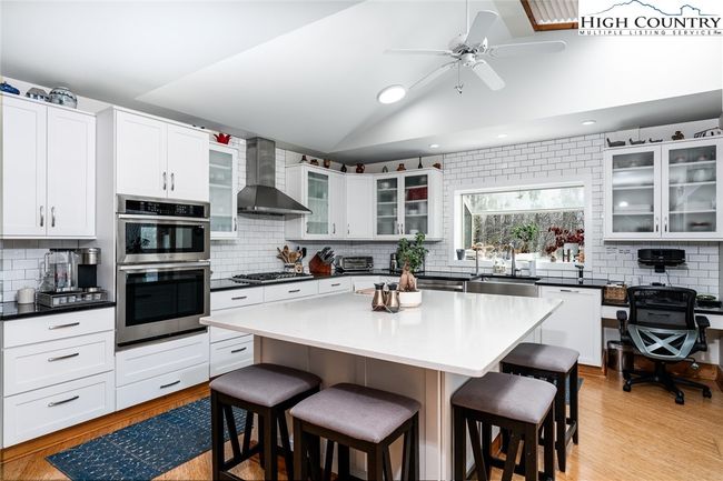 45 Dunvegan Rd, House other with 4 bedrooms, 7 bathrooms and null parking in Banner Elk NC | Image 14