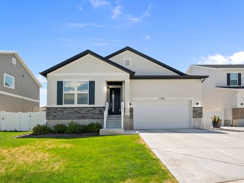 1596 N Berra Blvd, Tooele, UT, 84074-2474 | Card Image