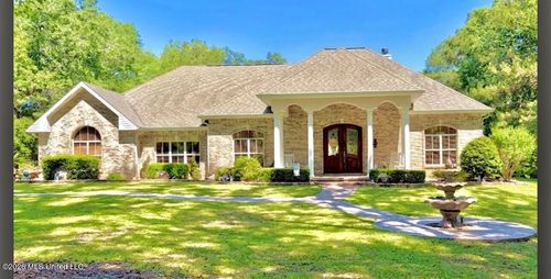 13337 C Necaise Rd, Pass Christian, MS, 39571-9564 | Card Image