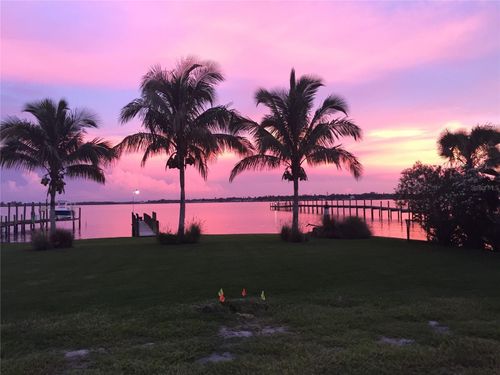 355 Shore Dr, Ellenton, FL, 34222-2025 | Card Image