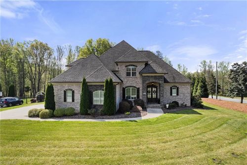 6641 Linville Ridge Dr, Oak Ridge, NC, 27310-9113 | Card Image