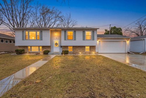 626 Vine Street, Fond Du Lac, WI, 54935 | Card Image