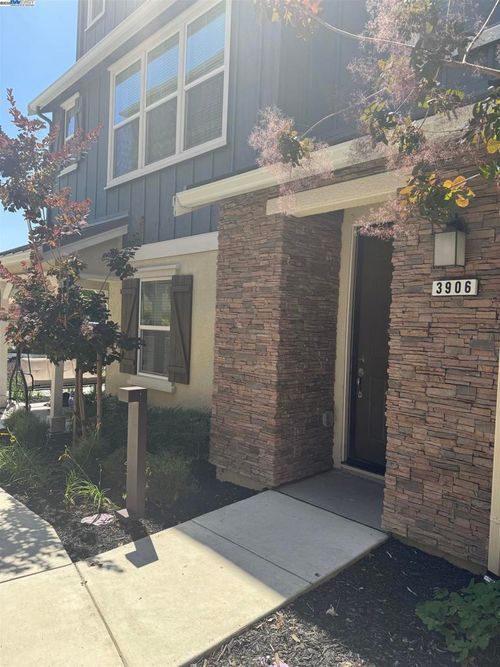 3906 Guerneville Way, Dublin, CA, 94568-4739 | Card Image