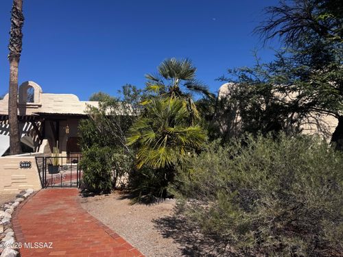 5030 N Pueblo Villas Drive, Tucson, AZ, 85704 | Card Image