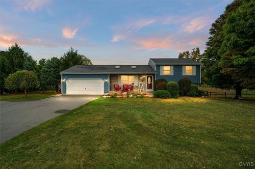 113 W Elm St, Wampsville, NY, 13163-7705 | Card Image