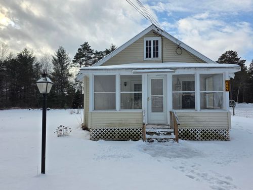 689 Glen Rd, Jay, NY, 12941-5605 | Card Image