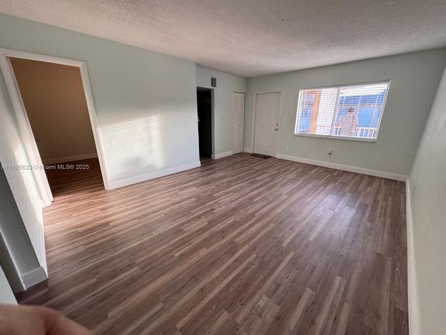 APT-304 - 7910 Taft St, Condo with 2 bedrooms, 1 bathrooms and null parking in Pembroke Pines FL | Image 4