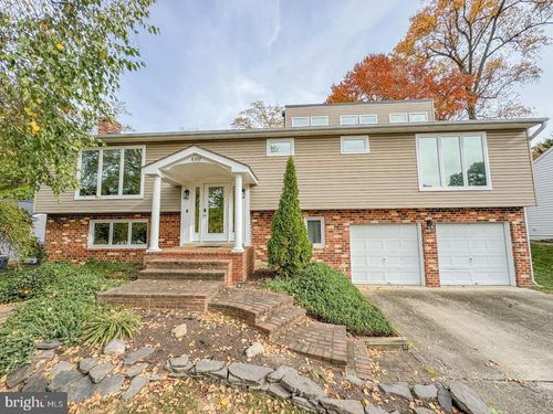 8307 Crown Court Rd, ALEXANDRIA, VA, 22308-1527 | Card Image
