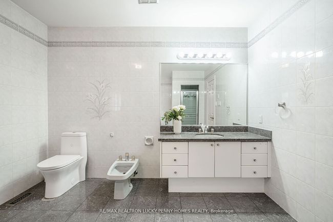 16 Noble St, House other with 7 bedrooms, 6 bathrooms and 12 parking in Markham ON | Image 23